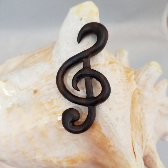 Pair Trebal Clef Hanger Tribal Earrings Sono Wood 6G NWT - Picture 1 of 2